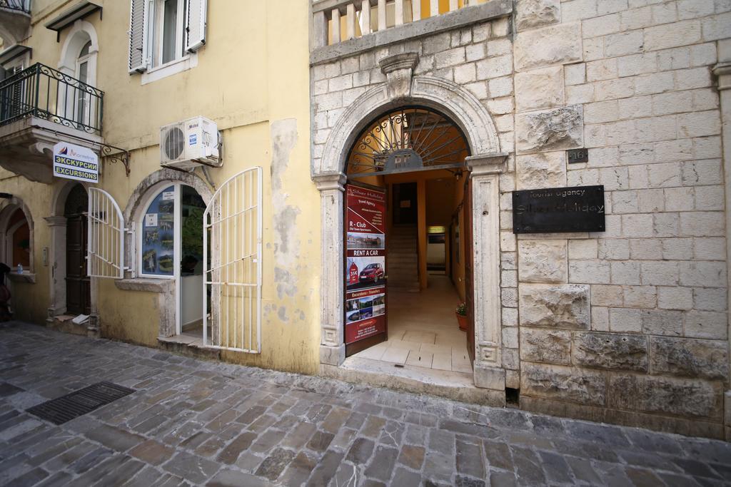 R-Club Old Town Apartments Budva Eksteriør billede